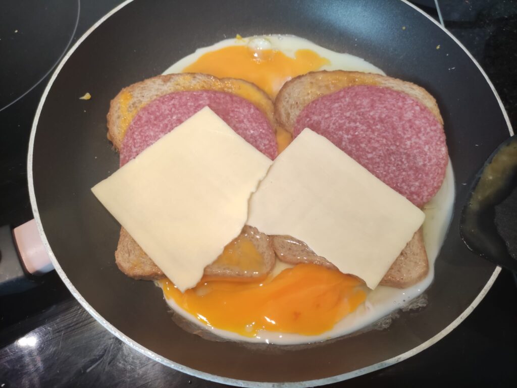 Loaded Egg met stoete