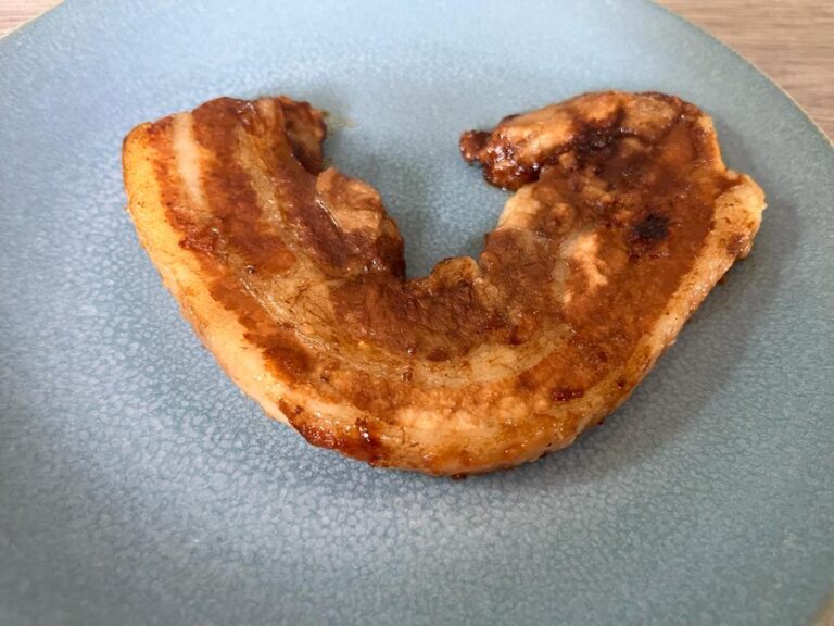 Hamburger/Speklap gepaneerd met Ketchup